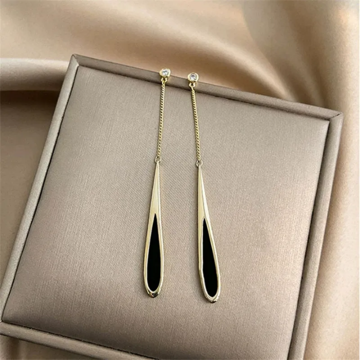 Noir Sleek Teardrop Dangle Earrings