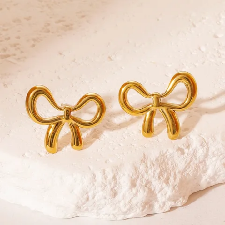 Golden Ribbon Charm Set