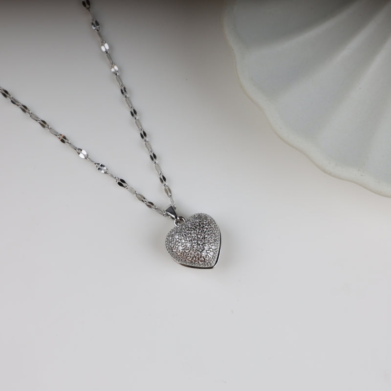 Pearl-in-Heart Pendant Necklace