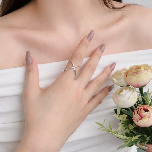 Aurumé “Signature X-Glow” Pavé Crossover Ring