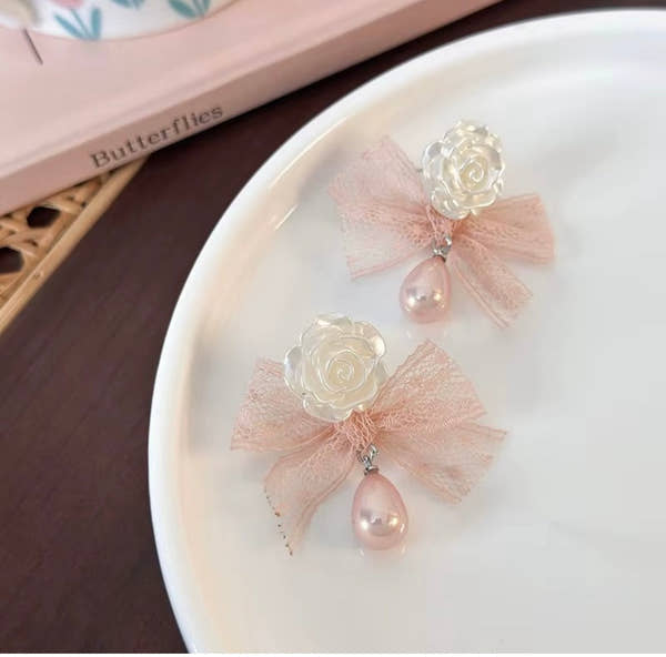 Rose Lace Pearl Drop Earrings
