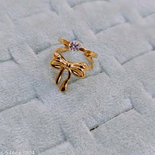 Golden Charm Bow Ring