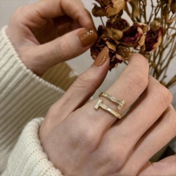 Tessa Éclat Open T-Bar Ring