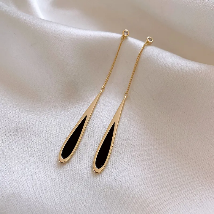 Noir Sleek Teardrop Dangle Earrings