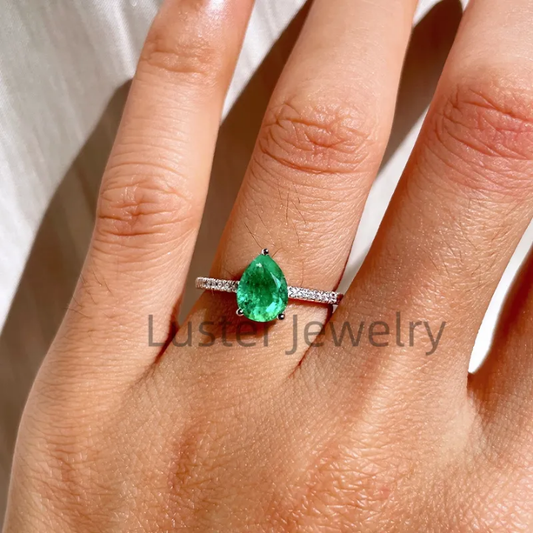 Emerald Dewdrop Solitaire Ring