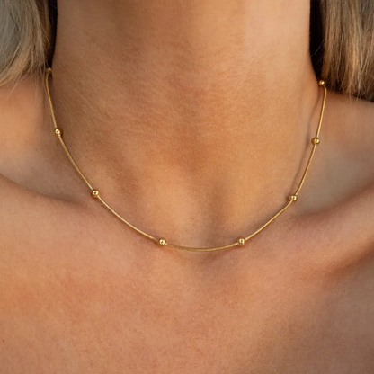 Golden Minimal Beadline Necklace