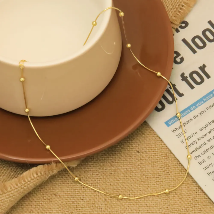 Golden Minimal Beadline Necklace