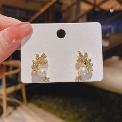 Luxe Pearl Laurel Studs