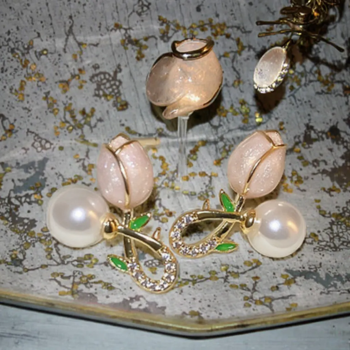 Blooming Pearl Bud Earrings