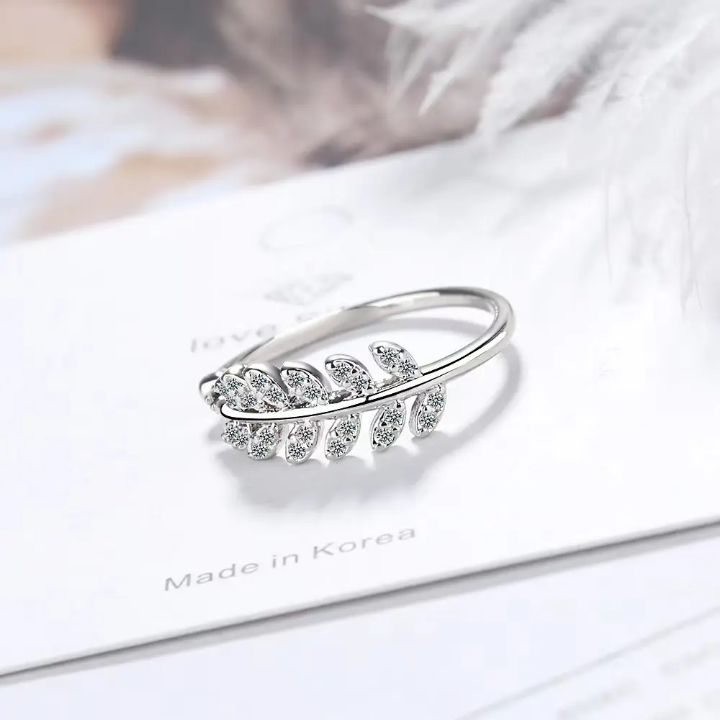 Crystal Leaf Elegance Ring
