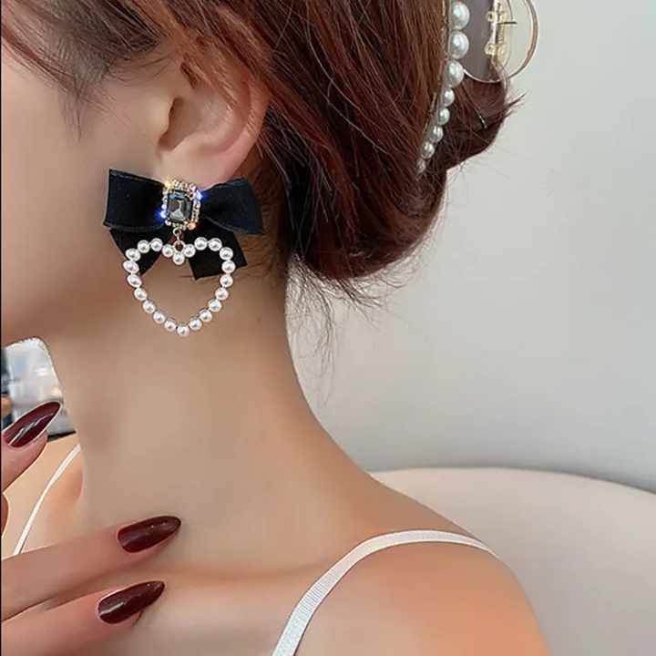 Midnight Bow Pearl Heart Earrings