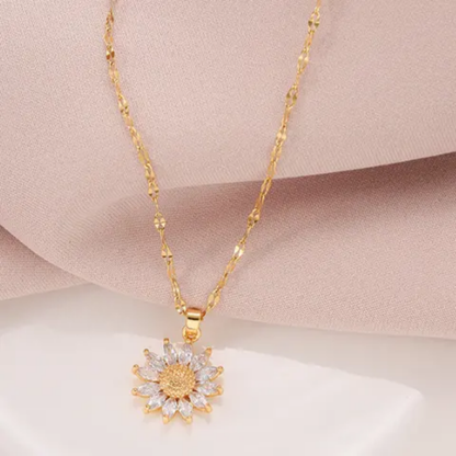 Soléa Bloom Gold Crystal Pendant Necklace