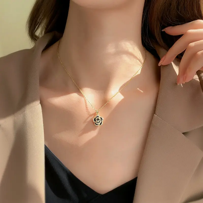 Rosé Aura Luxe Gold Floral Pendant Necklace