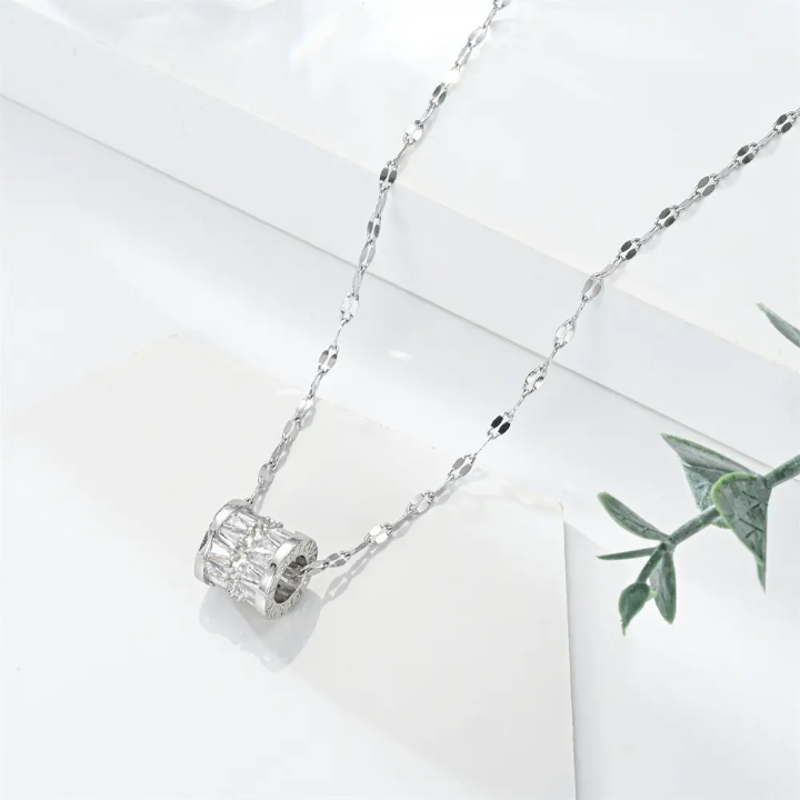 Étoile Ballet Grace Gold Pendant Necklace