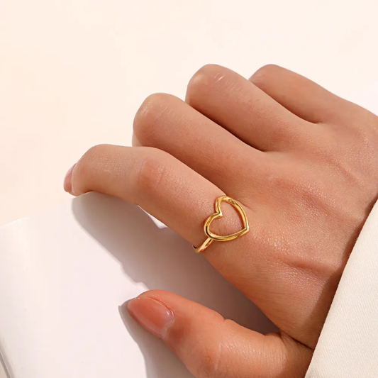 Lumière Open-Heart Adjustable Ring