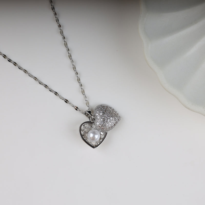 Pearl-in-Heart Pendant Necklace