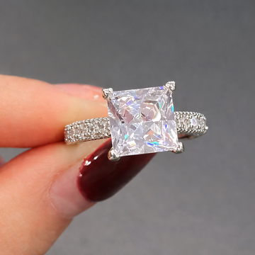 Regal Lumière Princess-Cut Halo-Style Ring