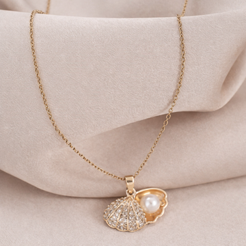 LumiShell Pearl Radiance Pendant Necklace