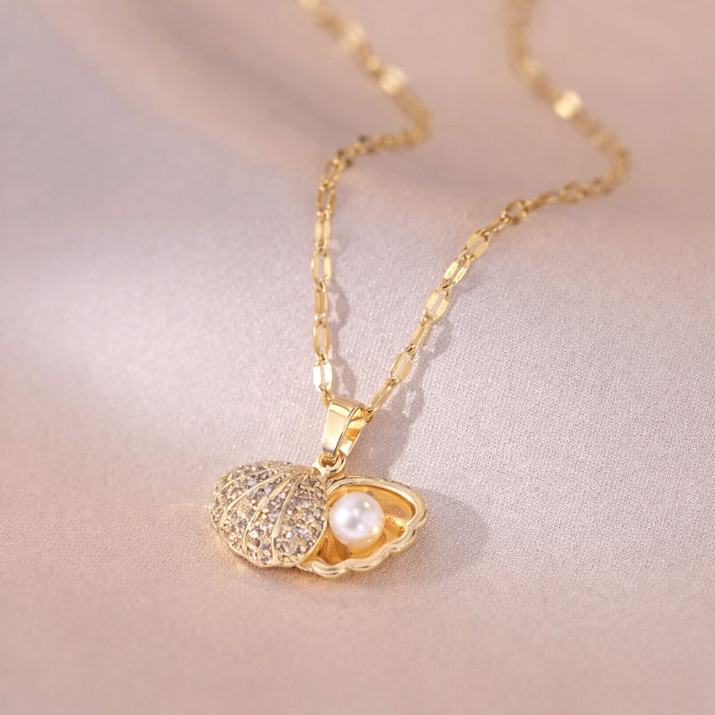 Aurelia ShellPearl Luxe Pendant Necklace
