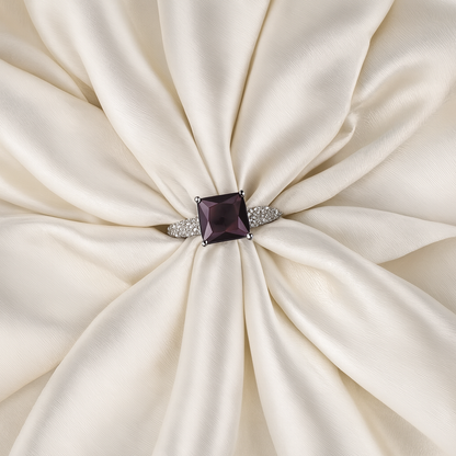 Royale Plum Solitaire Ring