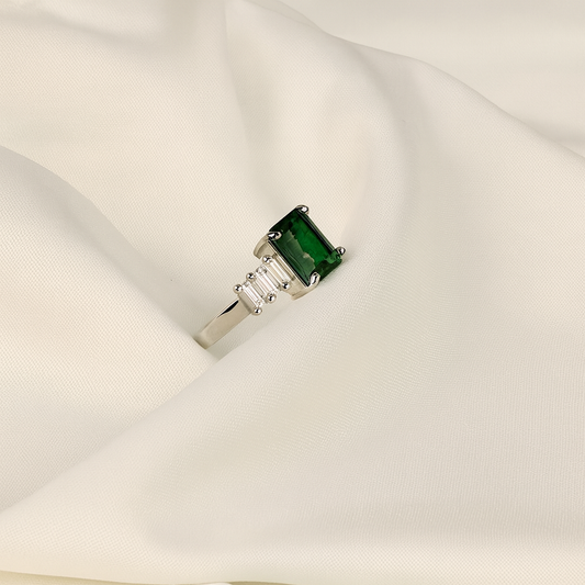 Emerald Luxe Baguette Ring