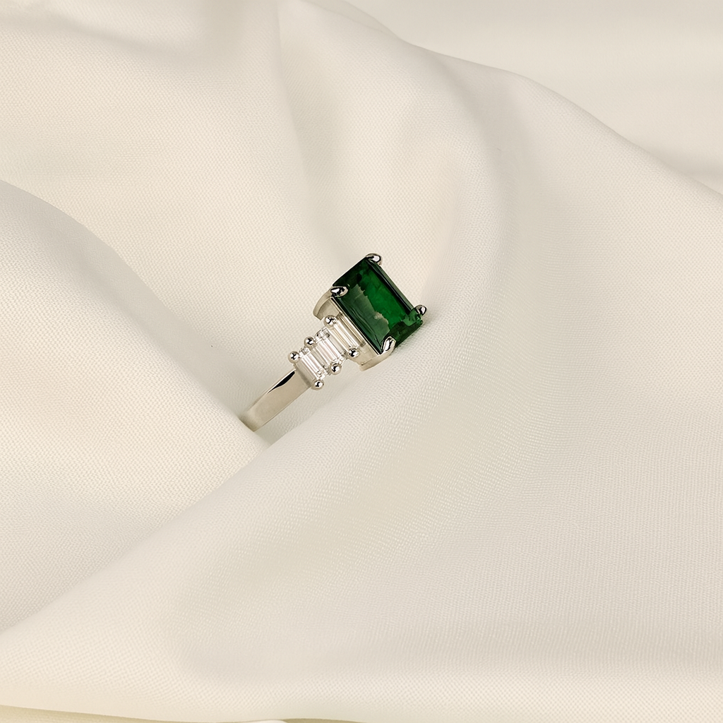 Emerald Luxe Baguette Ring