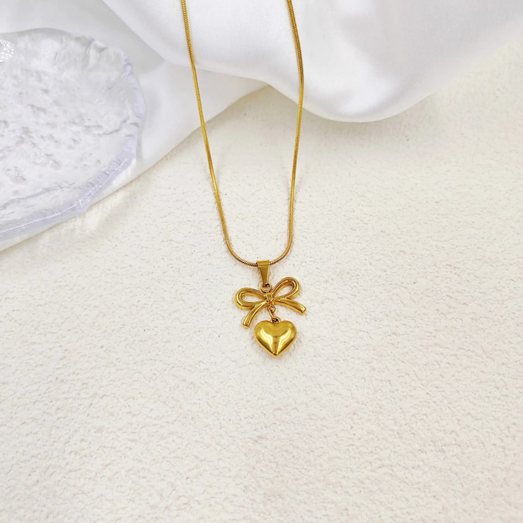 Belle Amour Luxe Gold Bow Heart Pendant Necklace