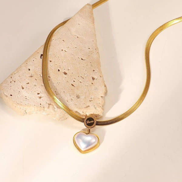 Pearl Heart Love Pendant Necklace